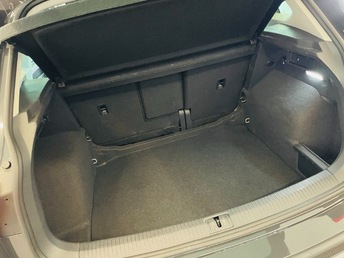 Volkswagen Tiguan Life  2.0 tdi 150 dsg - immagine 15