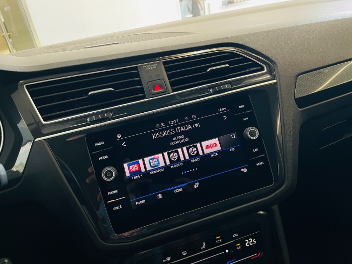 Volkswagen Tiguan Life  2.0 tdi 150 dsg - immagine 6