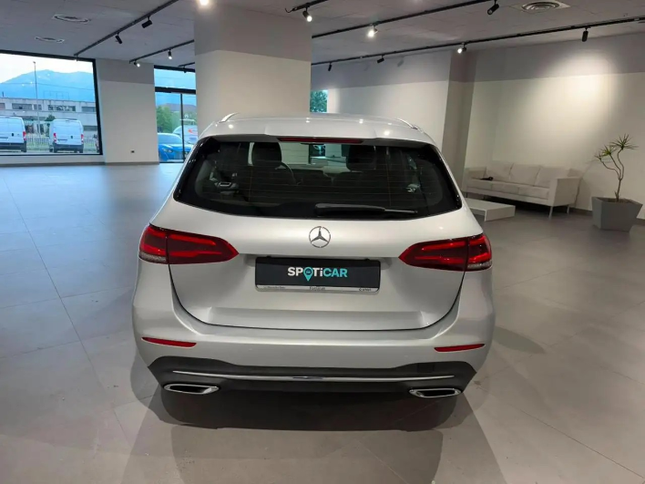 Mercedes-Benz B 180 d Automatic Sport - immagine 7
