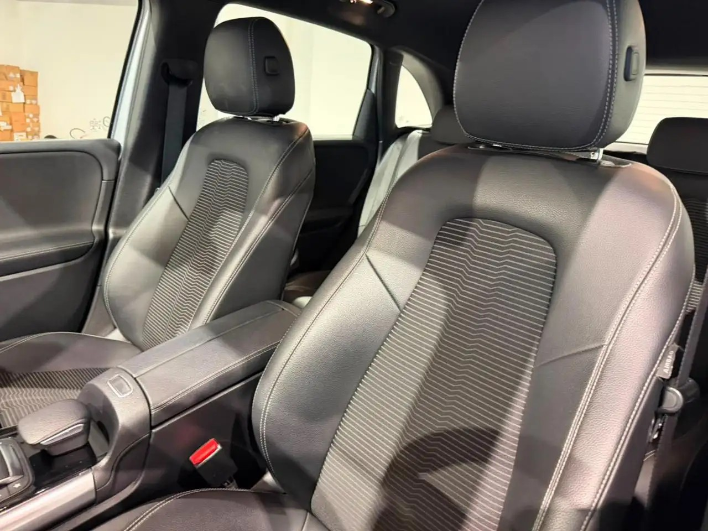 Mercedes-Benz B 180 d Automatic Sport - immagine 5