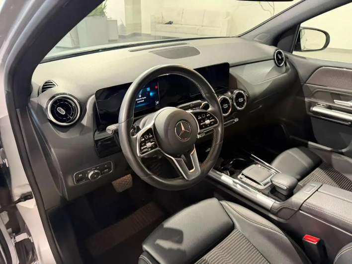 Mercedes-Benz B 180 d Automatic Sport - immagine 6