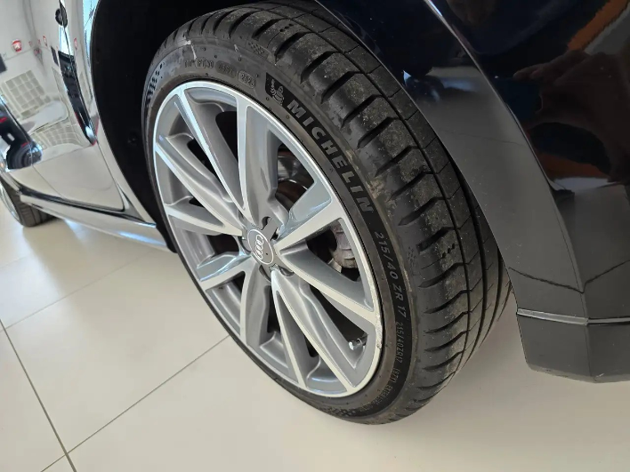 Audi A1 SportBack 1.6TDI 90CV S-Line Edition - immagine 7