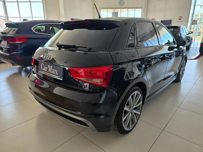 Audi A1 SportBack 1.6TDI 90CV S-Line Edition - immagine 10