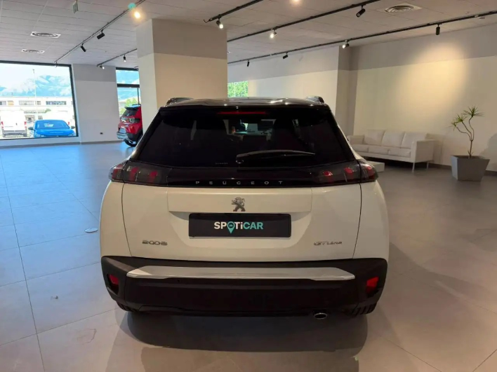 Peugeot 2008 BlueHDi 130 S&S EAT8 GT Line - immagine 8