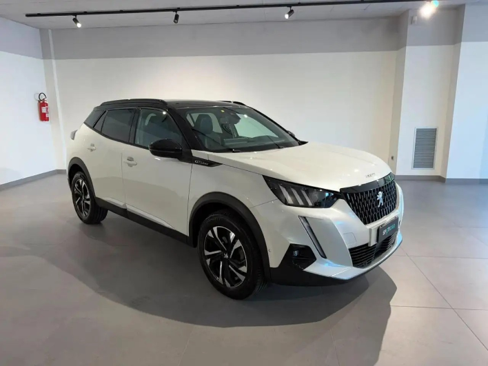 Peugeot 2008 BlueHDi 130 S&S EAT8 GT Line - immagine 11