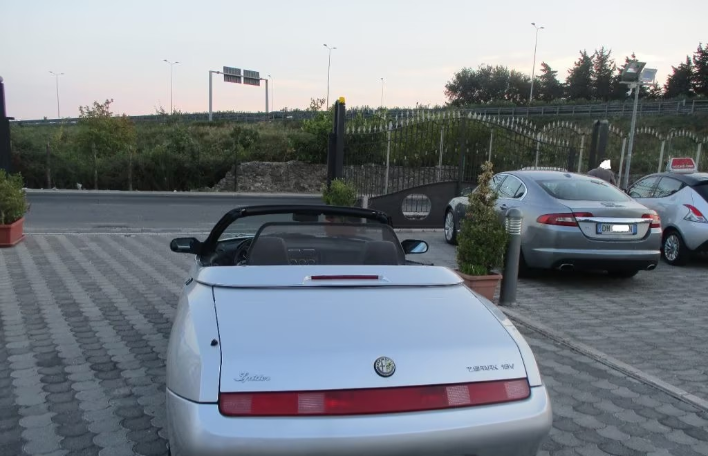 ALFA ROMEO Spider 2.0 T.Spark - immagine 2