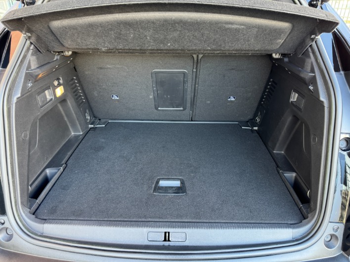 PEUGEOT 3008 1.5 BLUEHDI 131CV GT EAT8 - immagine 14