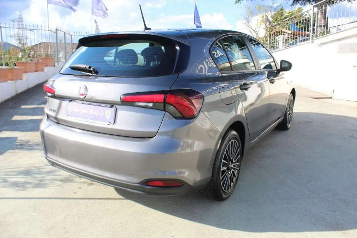 Fiat Tipo 1.0 5 porte - immagine 7