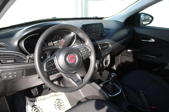 Fiat Tipo 1.0 5 porte - immagine 4