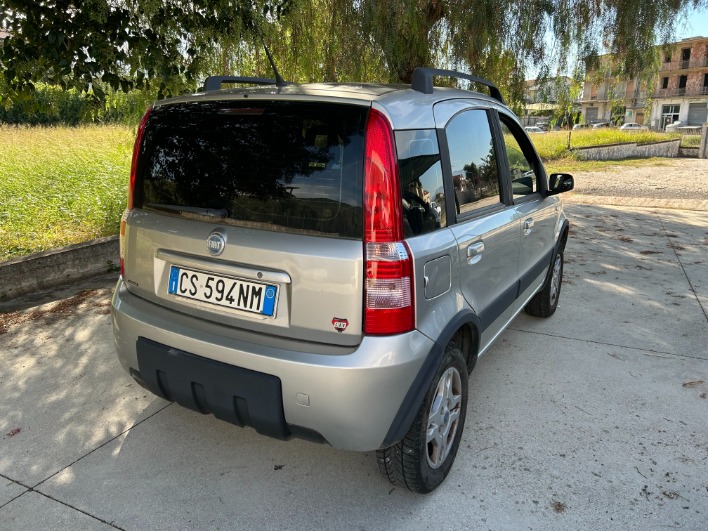 Fiat Panda 4x4 gpl Climbing - immagine 3