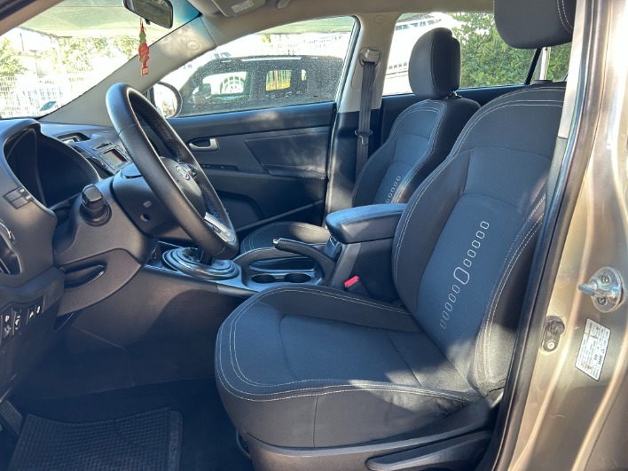 Kia Sportage 1.7 CRDI Class "disponibile" - immagine 7