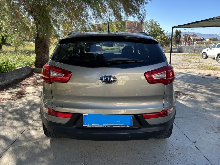 Kia Sportage 1.7 CRDI Class "disponibile" - immagine 2