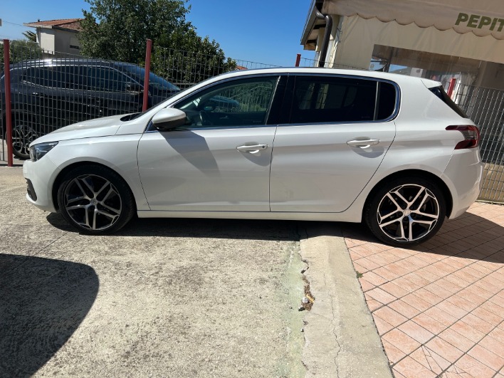 "Disponibile" Peugeot 308 5P 1.5 hdi 130 cv Allure Pack - immagine 3