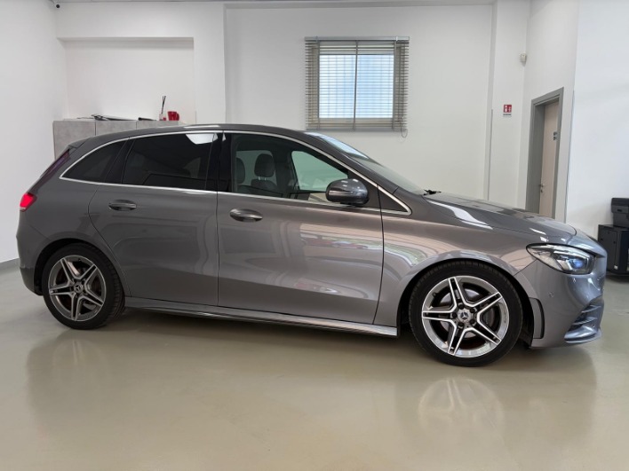 Mercedes-Benz B 180 d Premium auto - immagine 1