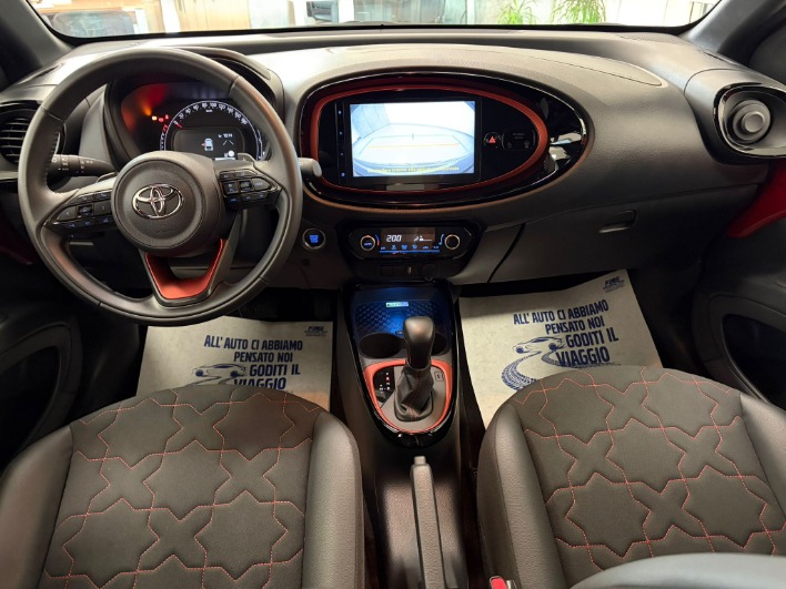 Toyota Aygo X 1.0 Lounge 72cv s-cvt - immagine 5