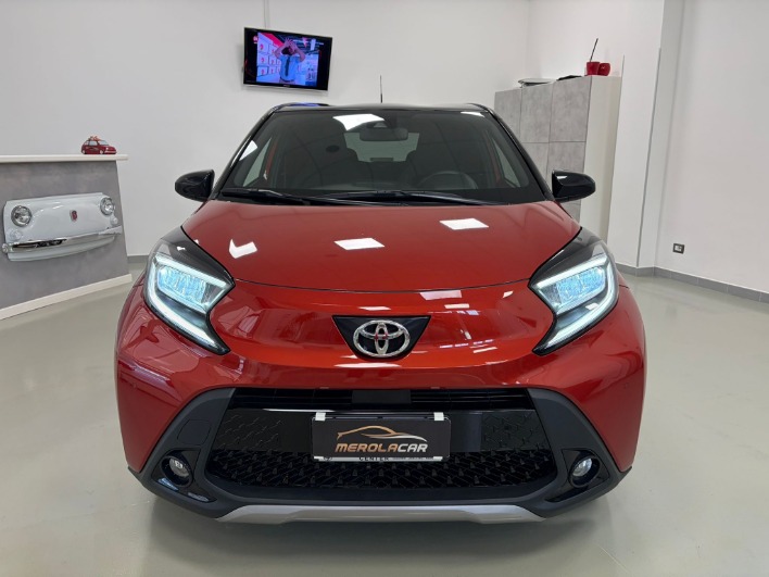 Toyota Aygo X 1.0 Lounge 72cv s-cvt - immagine 11