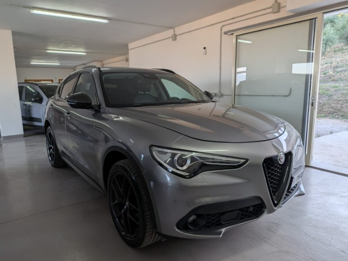 Stelvio 2019 2.2 t Ti Q4 210cv auto - immagine 2