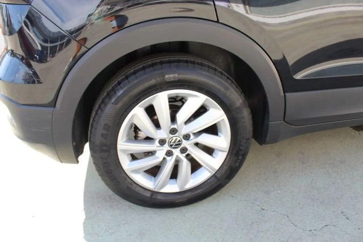 Volkswagen T-Cross 1.0 TSI 110 CV DSG Sport - immagine 11