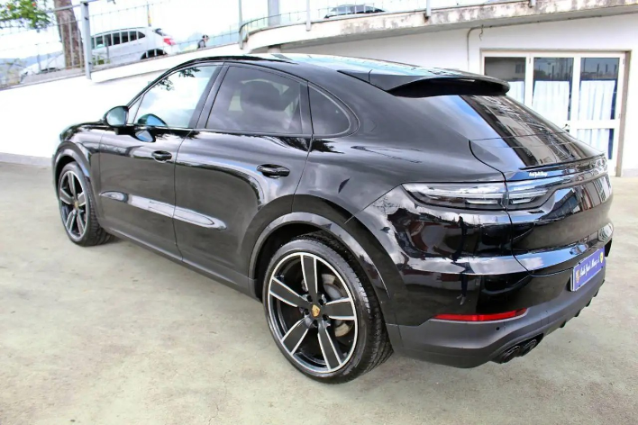 Porsche Cayenne Coupè 3.0 V6 - immagine 9