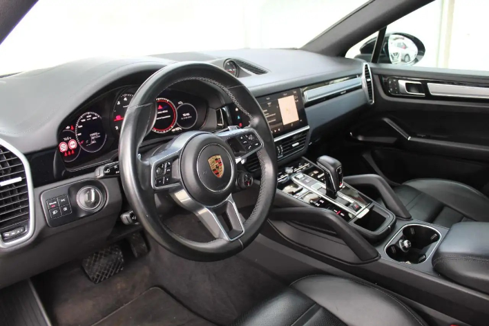 Porsche Cayenne Coupè 3.0 V6 - immagine 5
