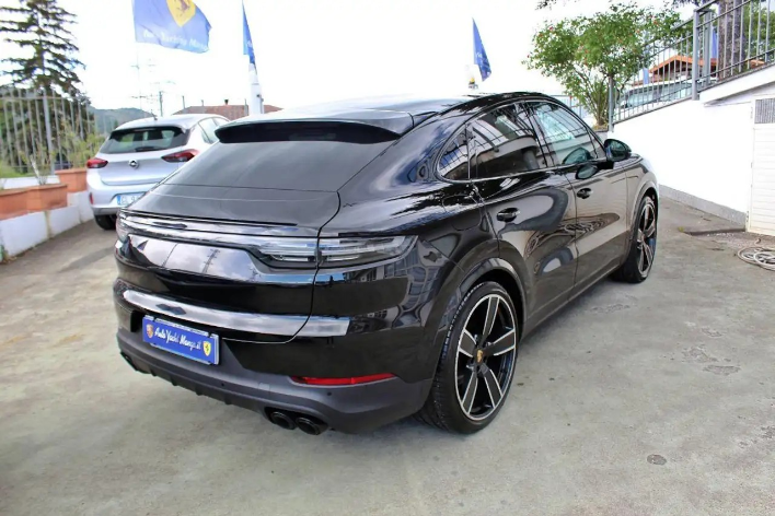 Porsche Cayenne Coupè 3.0 V6 - immagine 11