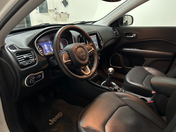 Jeep Compass 1.6 MJ Limited 120CV - immagine 12