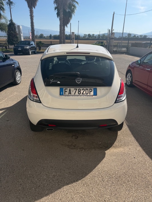 Lancia ypsilon 1.2 gpl - immagine 6