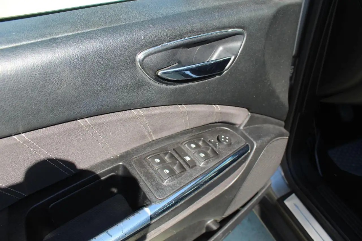 Lancia Delta 1.6 MJT DPF Platino - immagine 8