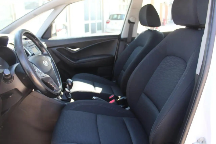 Hyundai i20 1.4 CRDi 5p. Comfort - immagine 7