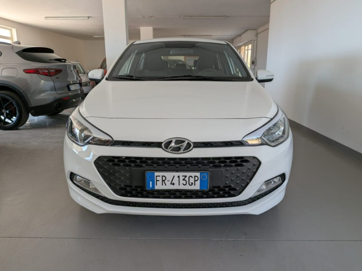 i20 II 2015 5p 1.2 Classic 75cv km 23.000 - immagine 1