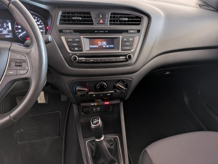 i20 II 2015 5p 1.2 Classic 75cv km 23.000 - immagine 11