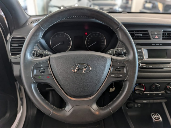 i20 II 2015 5p 1.2 Classic 75cv km 23.000 - immagine 12