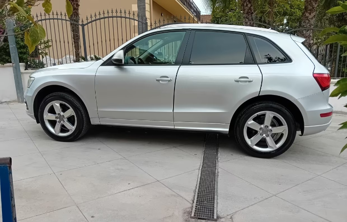 Audi Q5 2.0 TDI 170 CV quattro - immagine 9