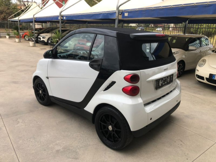Smart ForTwo 800 CDi Cabrio 2010 - immagine 4