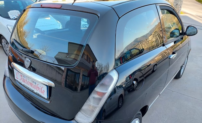 Lancia Ypsilon 1.2 Benzina 60cv 3porte - immagine 7