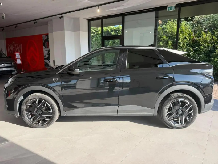 Peugeot 3008 Hybrid 136 e-DCS6 GT - immagine 6