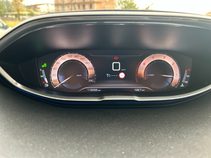 Peugeot 3008 GTLine 1.5 hdi 130CV - immagine 16