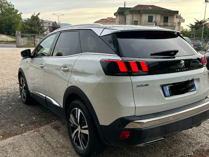 Peugeot 3008 GTLine 1.5 hdi 130CV - immagine 3