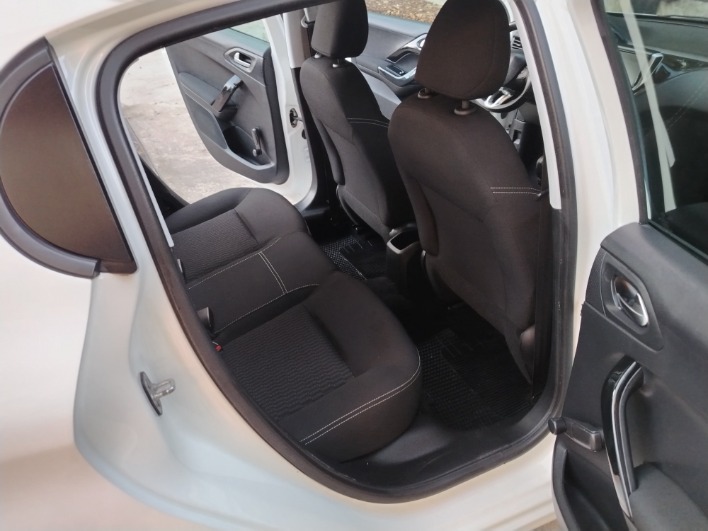 Peugeot 208 1.6 HDI 75cv - immagine 10