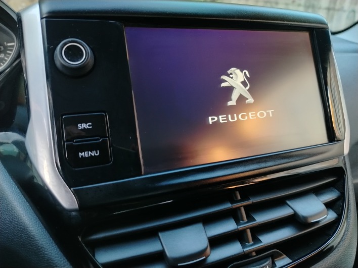 Peugeot 208 1.6 HDI 75cv - immagine 14