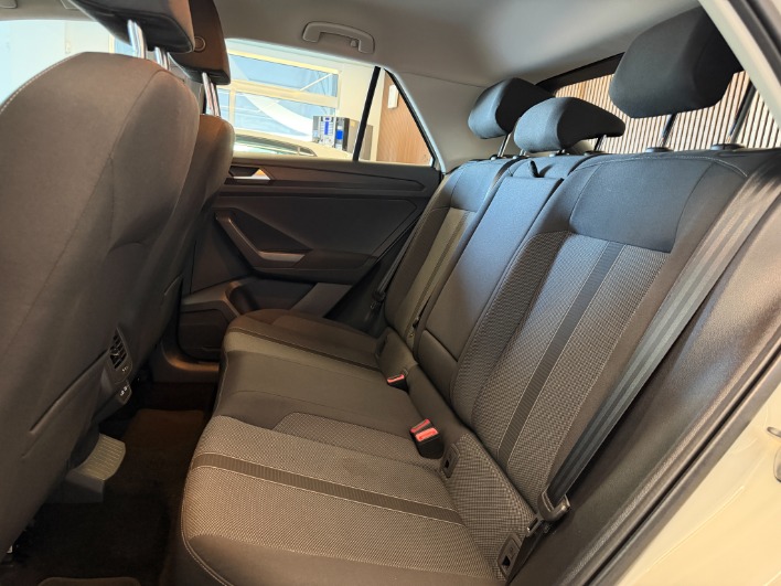 Volkswagen T-Roc 1.0 Tsi 11o cv Life - immagine 5