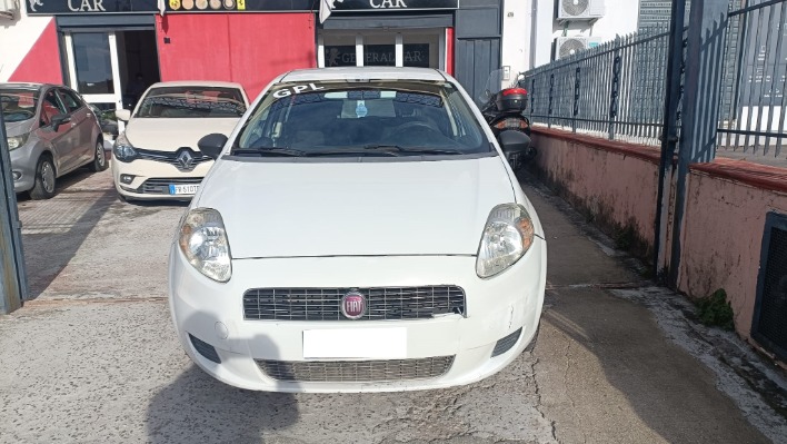 FIAT GRANDE PUNTO 1.4 DYNAMIC GPL - immagine 1
