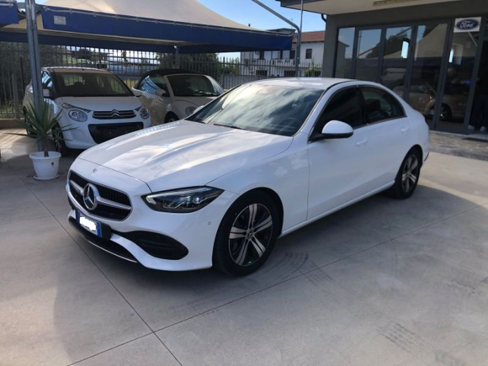 Mercedes-Benz C 200 d Mild Hybrid anno 2024 - immagine 3