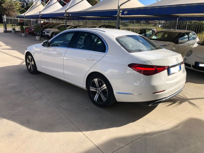 Mercedes-Benz C 200 d Mild Hybrid anno 2024 - immagine 4