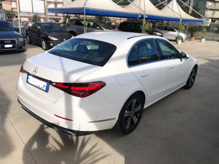 Mercedes-Benz C 200 d Mild Hybrid anno 2024 - immagine 5