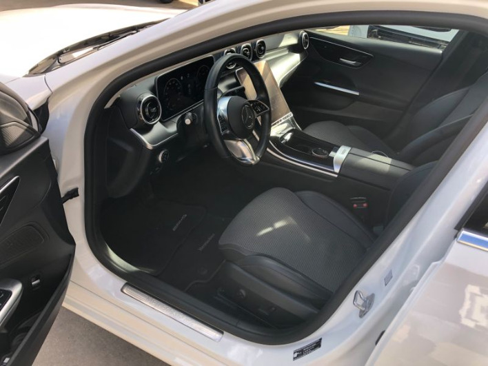 Mercedes-Benz C 200 d Mild Hybrid anno 2024 - immagine 6
