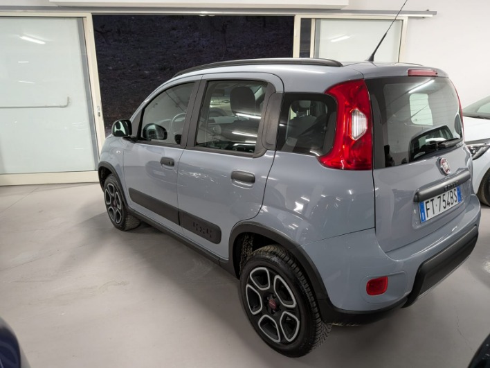 Panda III 2018 4x4 0.9 t.air t. 4x4 s&s 29.000 - immagine 4