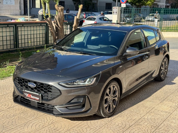FORD FOCUS 1.5 ECOBLUE 120CV ST LINE AUTOMATICA - immagine 2