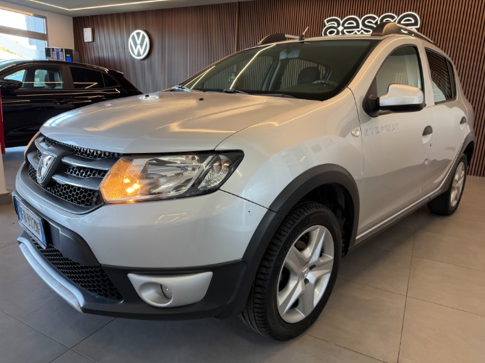 Dacia Sandero Stepway 1.5dci 90cv versione Prestige - immagine 1