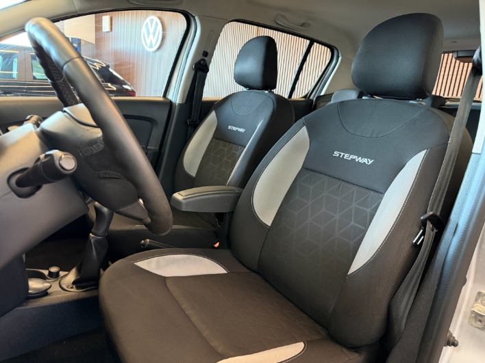 Dacia Sandero Stepway 1.5dci 90cv versione Prestige - immagine 8